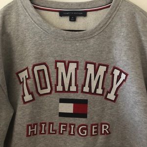 Cropped tommy crew neck
